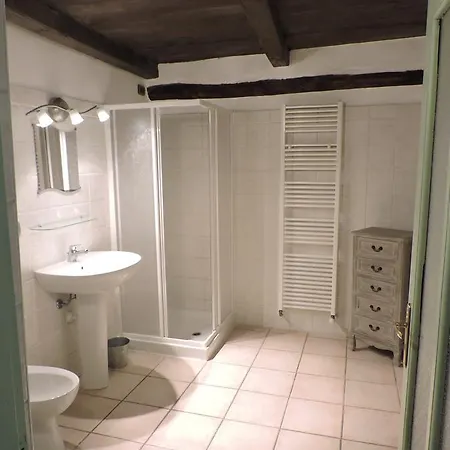 Montecarlo Vendégház