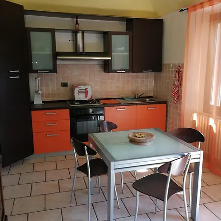 Montecarlo Vendégház